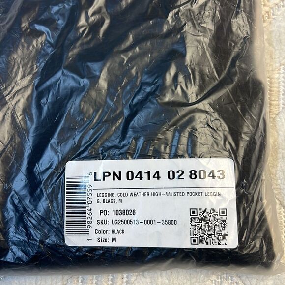 FABLETICS - Cold Weather High-Waisted Pocket Legging - Picture 5 of 6